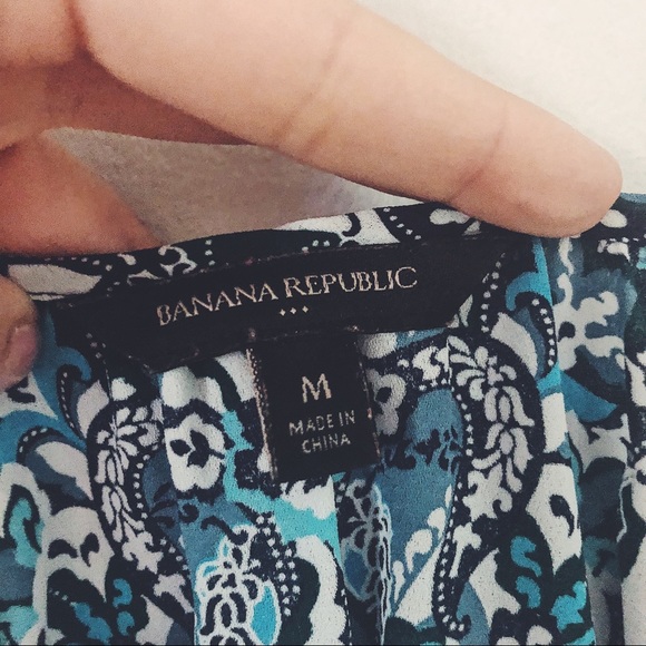 Banana Republic Tank 🍌 - Picture 3 of 5